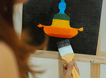 Stage Yoga et Peinture - Quand le corps et la couleur s'expriment - LA CHARITE-SUR-LOIRE