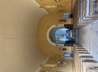 Eglise clunisienne Saint-Pierre à Montambert - MONTAMBERT