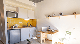 Studio — Résidence EMA-CNIFOP - SAINT-AMAND-EN-PUISAYE