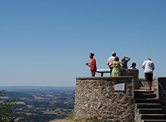 Panorama du Calvaire et château médiéval - CHATEAU-CHINON (VILLE)